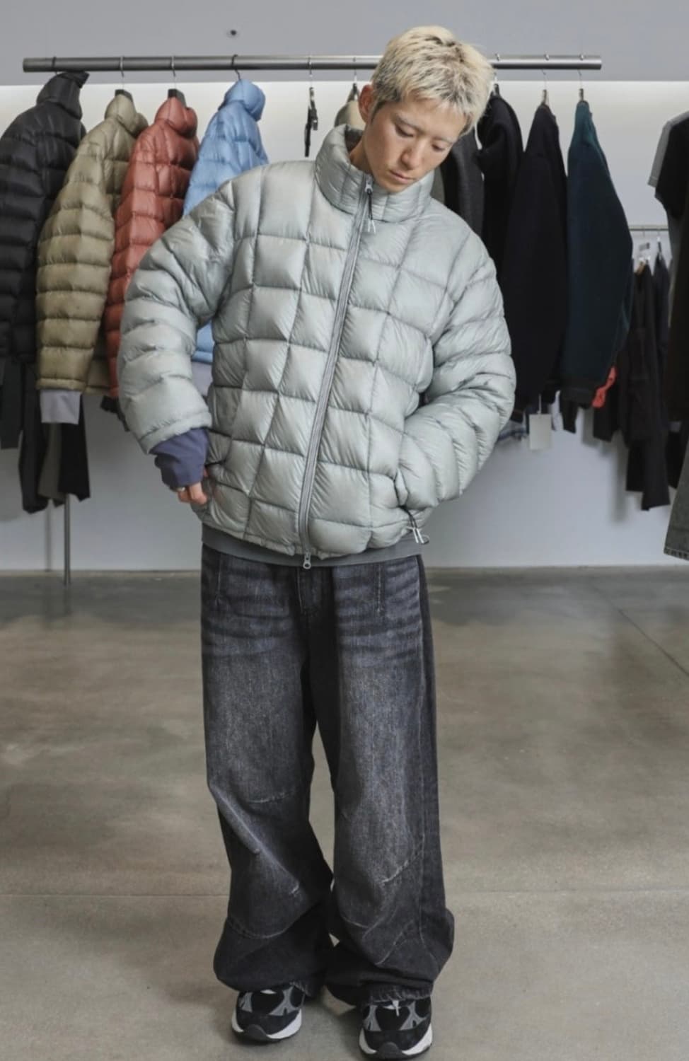 999휴머니티 그레이 경량 패딩 푸퍼 1사이즈 상품이미지3