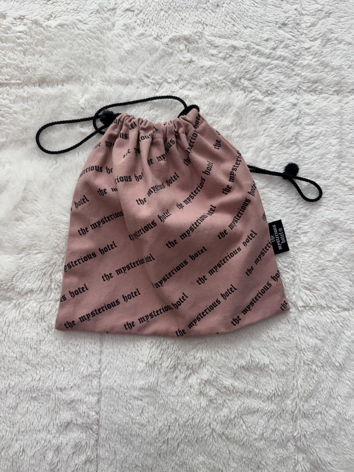 더미스테리어스호텔 파우치 상품이미지2