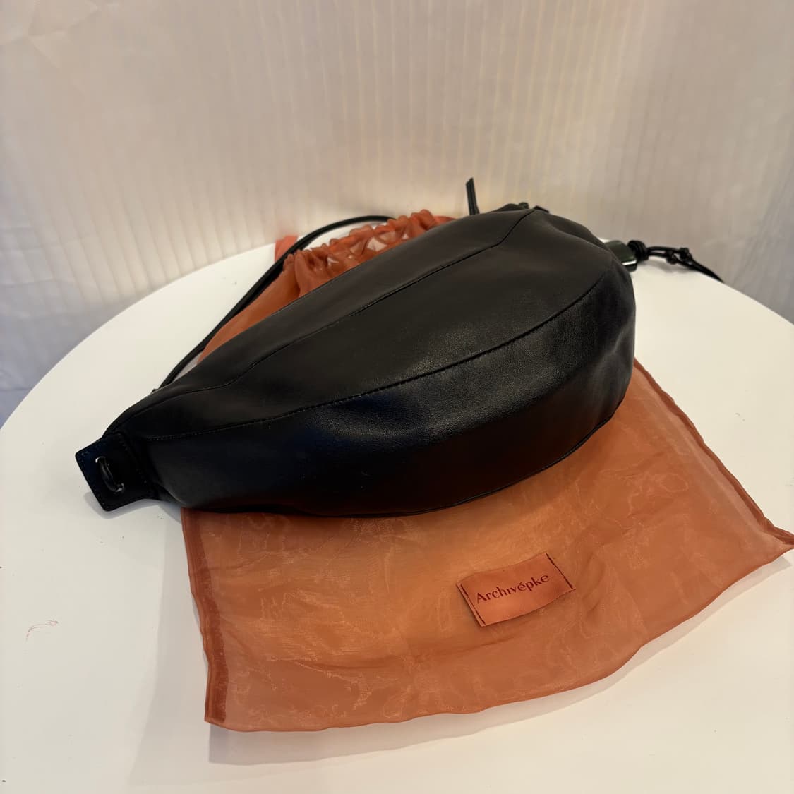 정품 아카이브앱크 양가죽 플링백     상품이미지8