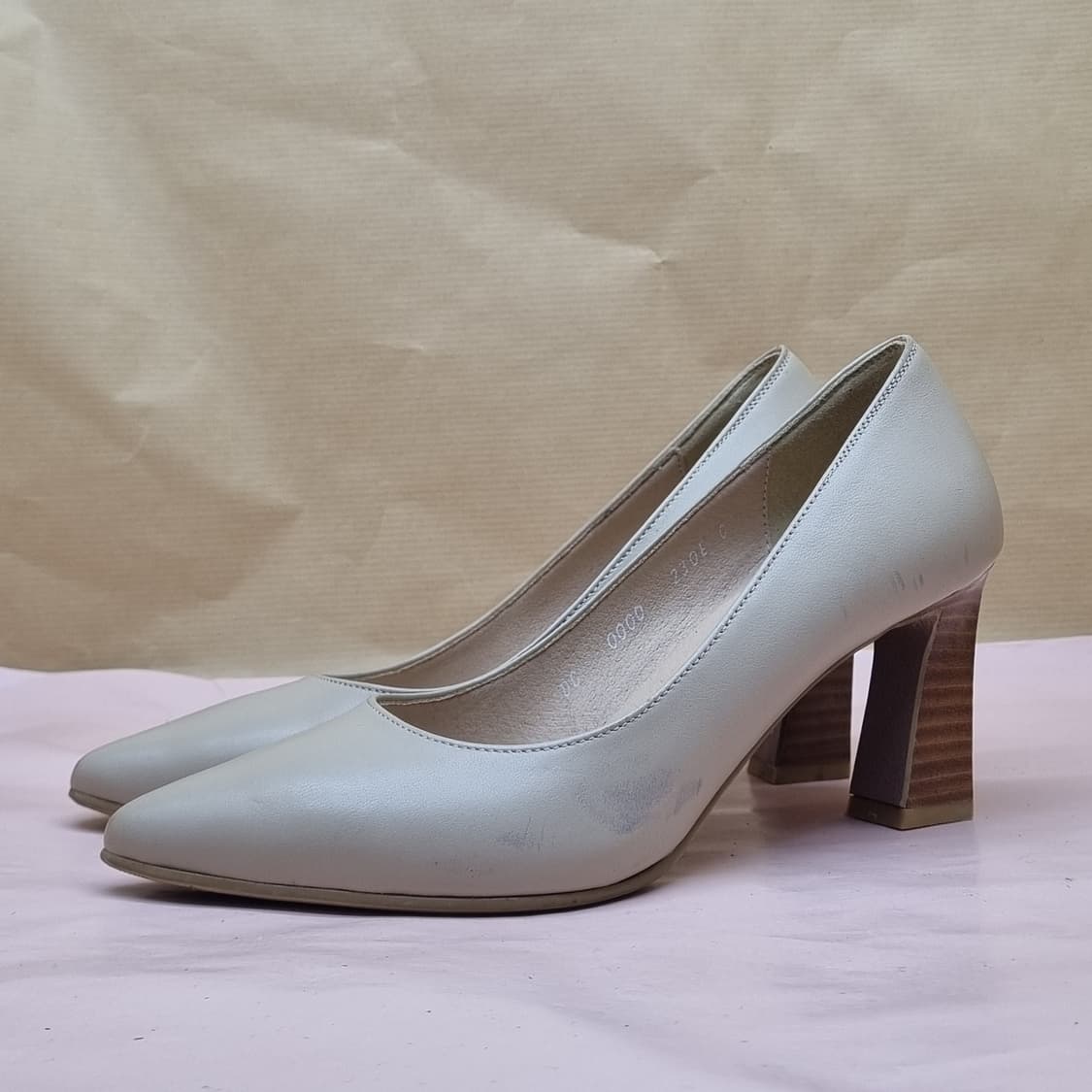 탠디 베이지 포인티드토 펌프스힐 230  굽7 상품이미지1