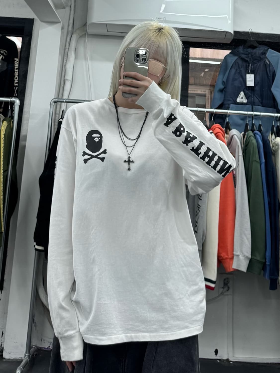 베이프 스컬 사이드 로고 롱슬리브 상품이미지2