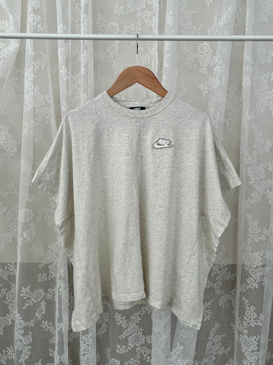 S) 나이키 오버사이즈 반팔 티셔츠 오트밀 상품이미지1