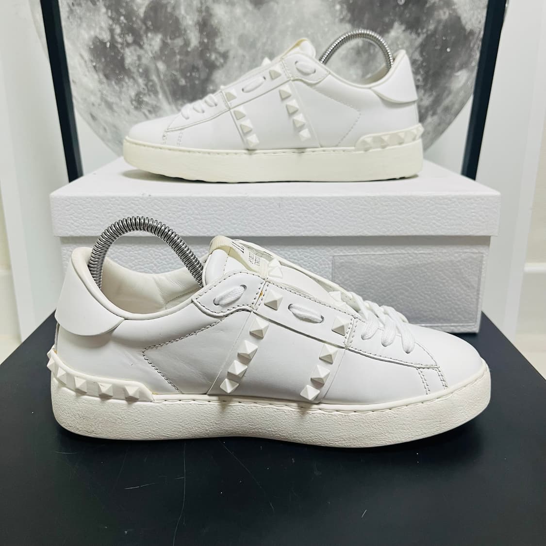 정품 36.5) 발렌티노 화이트 락스터드 스니커즈 235~240 상품이미지2