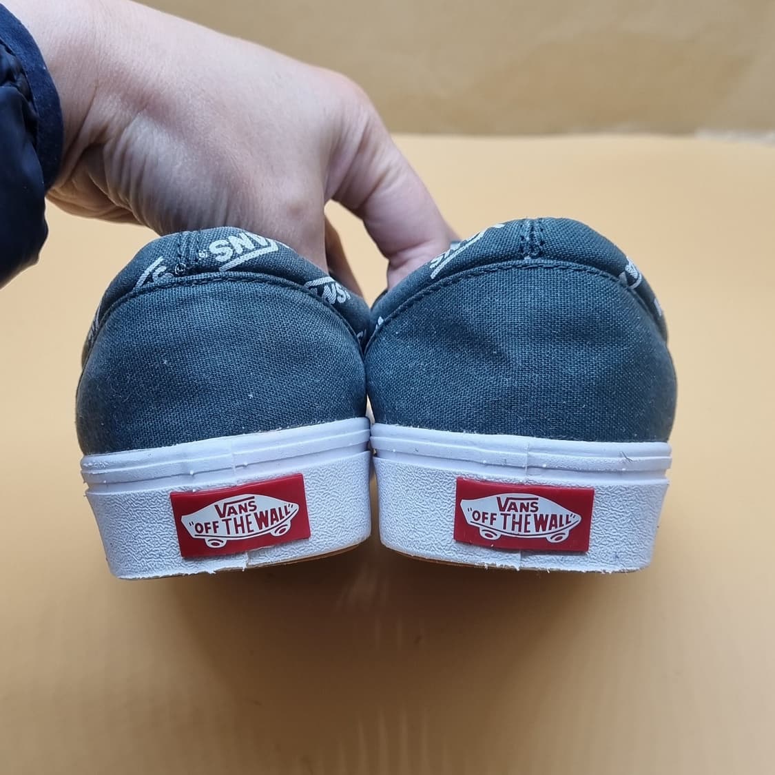 반스 컴피쿠시 로고 그린 스니커즈235. 상품이미지4