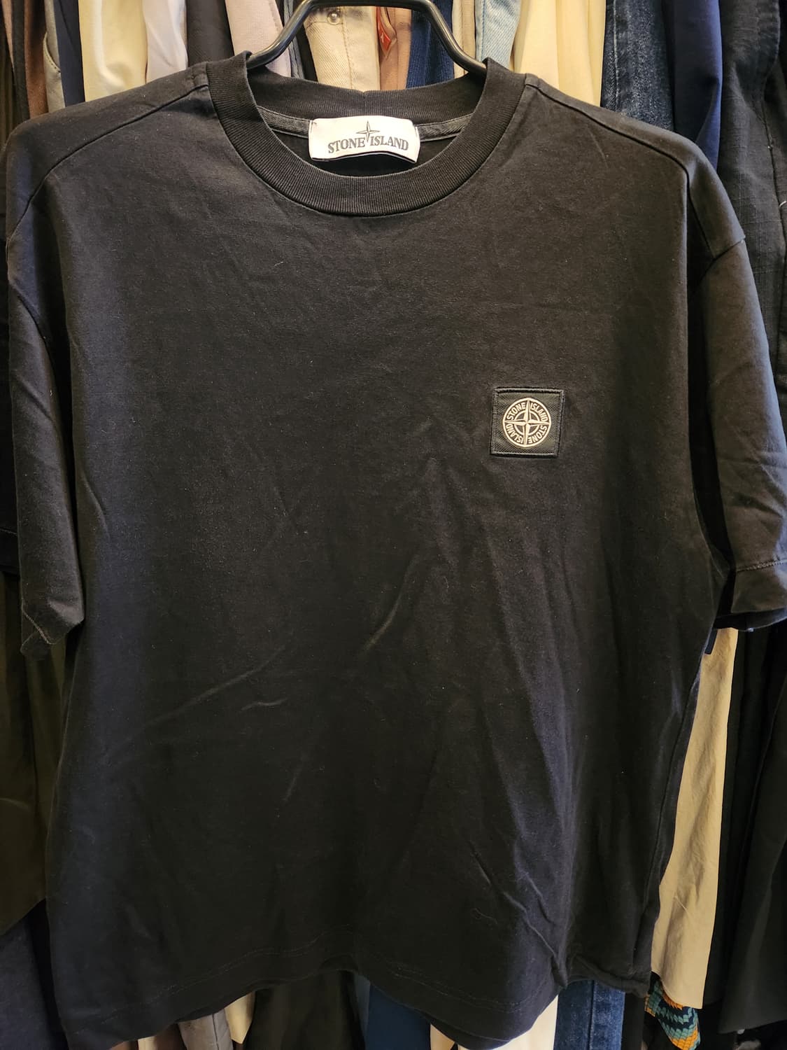 스톤아일랜드 블랙 반팔 티셔츠 상품이미지1