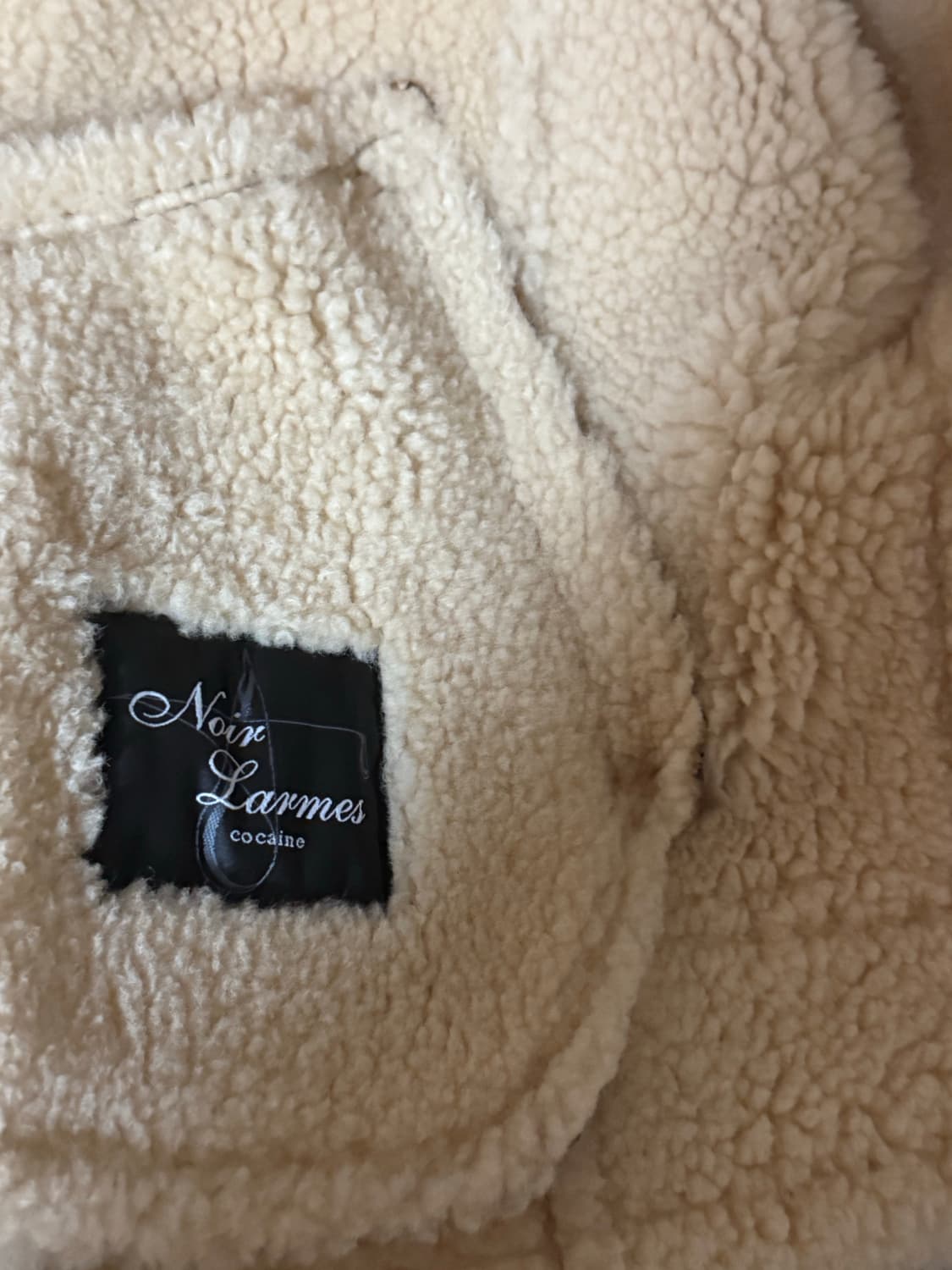 느와르라르메스 무톤자켓(디자이어 12-13) 50사이즈 주우재 착용 상품이미지6