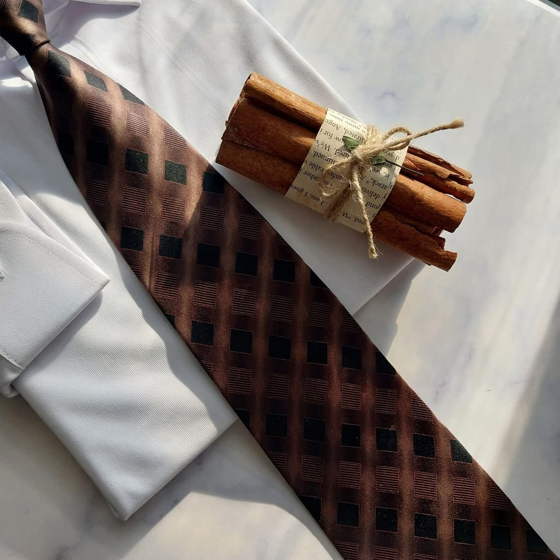 지안프랑코 페레 실크 기하 패턴 넥타이 9.4cm A+등급 K1884
 상품이미지6