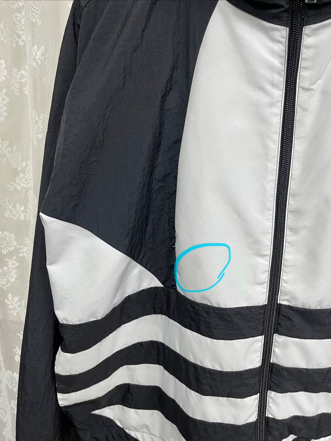 M) 아디다스 크롭 바람막이 자켓 블랙 상품이미지5