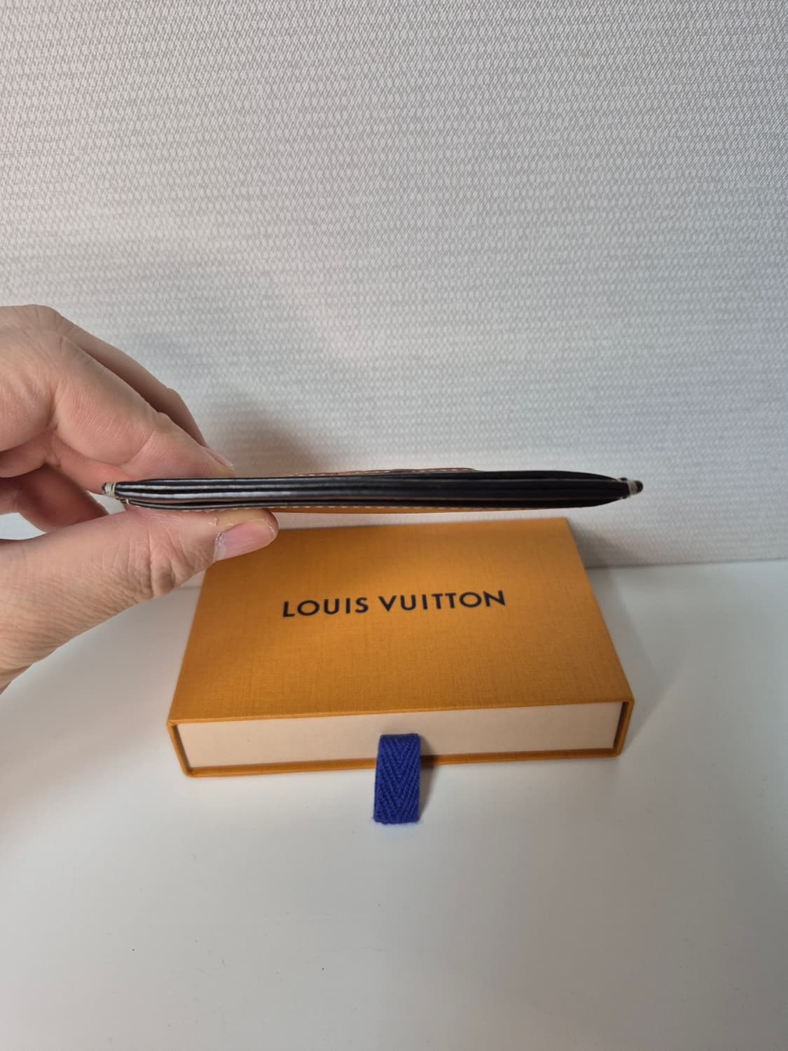 셀린느 정품 트리오페 카드 지갑 팝니다 상품이미지3