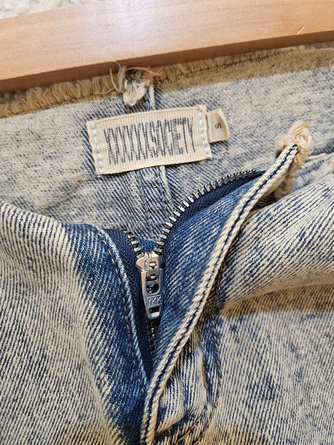 새상품(27-28)여성 탈부착 가능한 디스트레스드 데님 스커트 상품이미지8