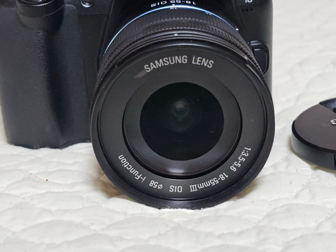삼성 NX10 카메라와 18-55mm 렌즈 상품이미지4