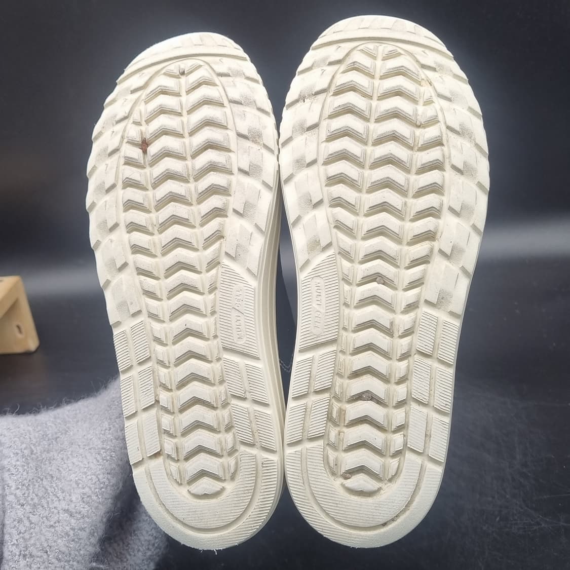 디스커버리 뮬리 v2 플랫폼 여성스니커즈235 상품이미지3