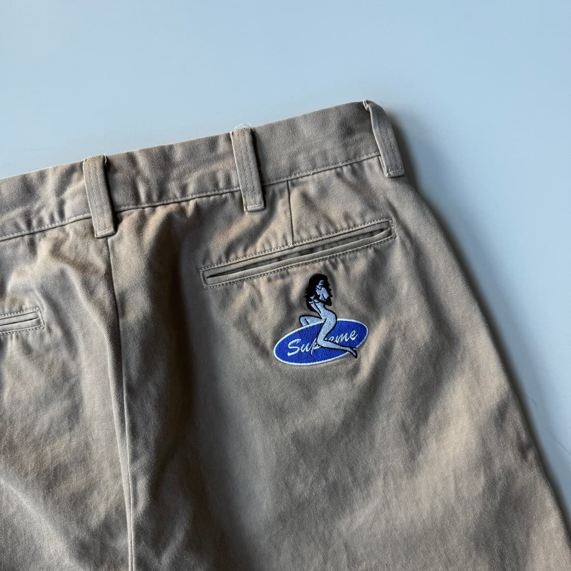 슈프림 핀업 치노 팬츠 베이지 상품이미지1