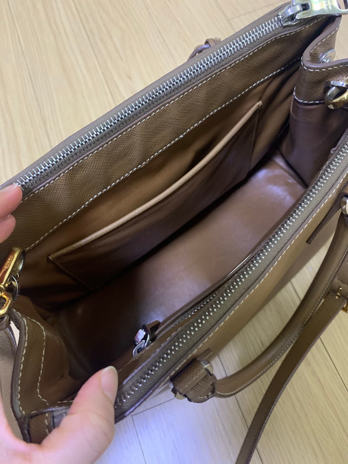 prada 프라다 사피아노 토트백 상품이미지4