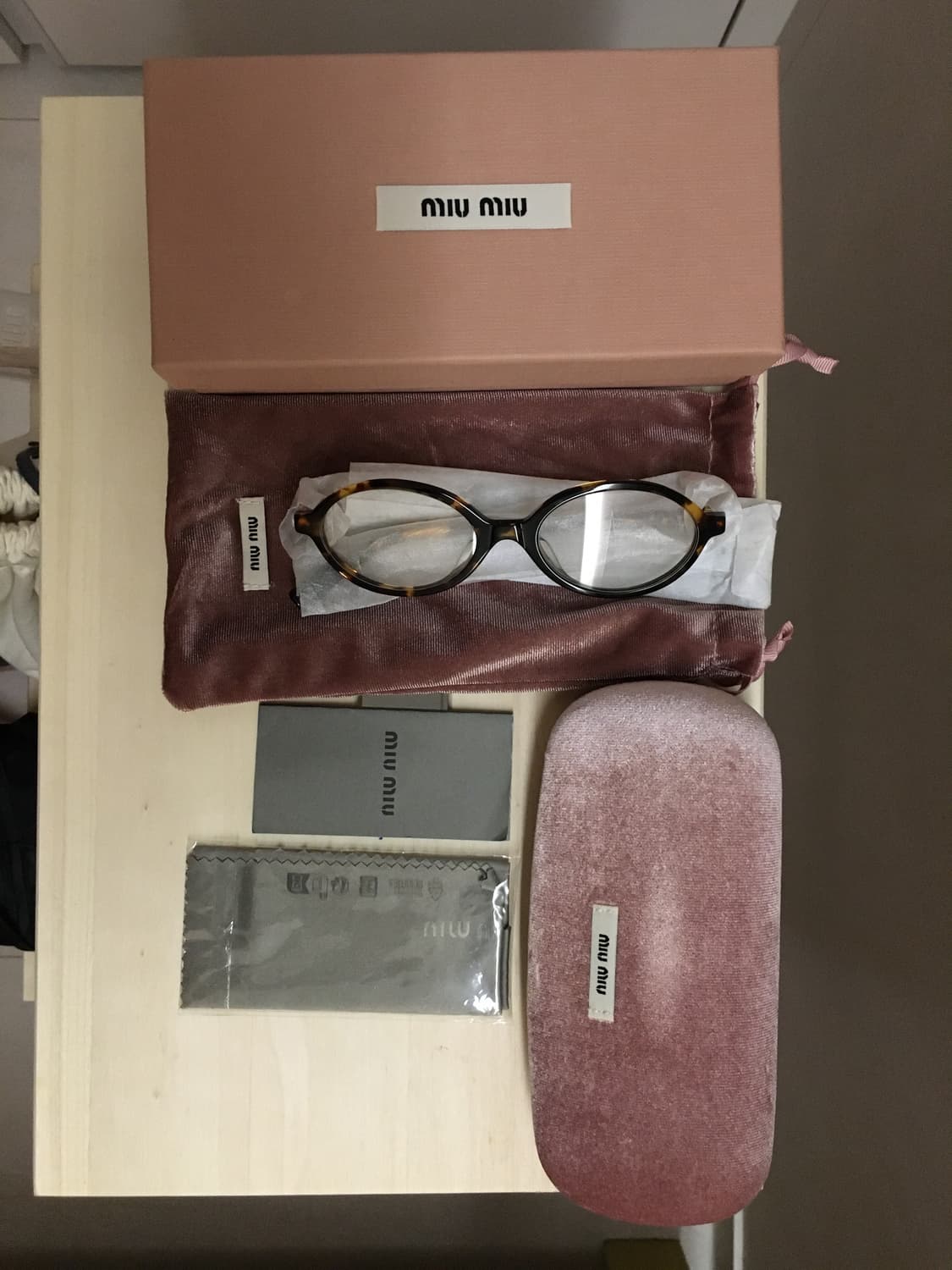 미우미우 리가드 선글라스 안경 얼터너티브핏 상품이미지1