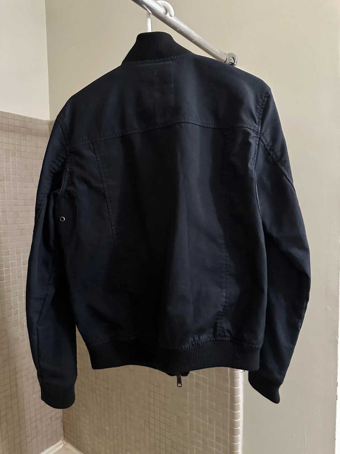 데우스 엑스 마키나 블랙 봄버 자켓 상품이미지3