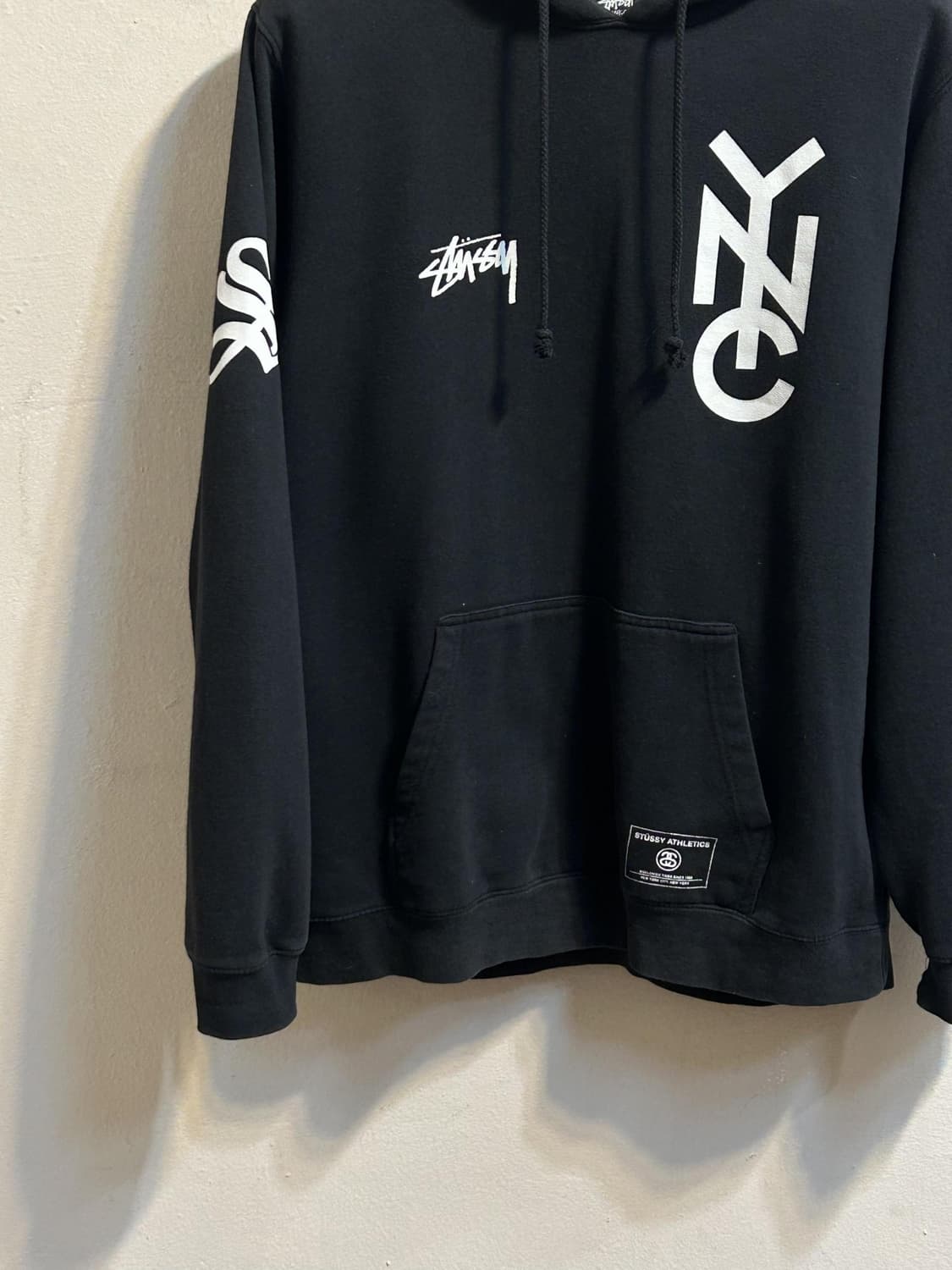 스투시 NYC 80 백프린트 후드티 상품이미지4