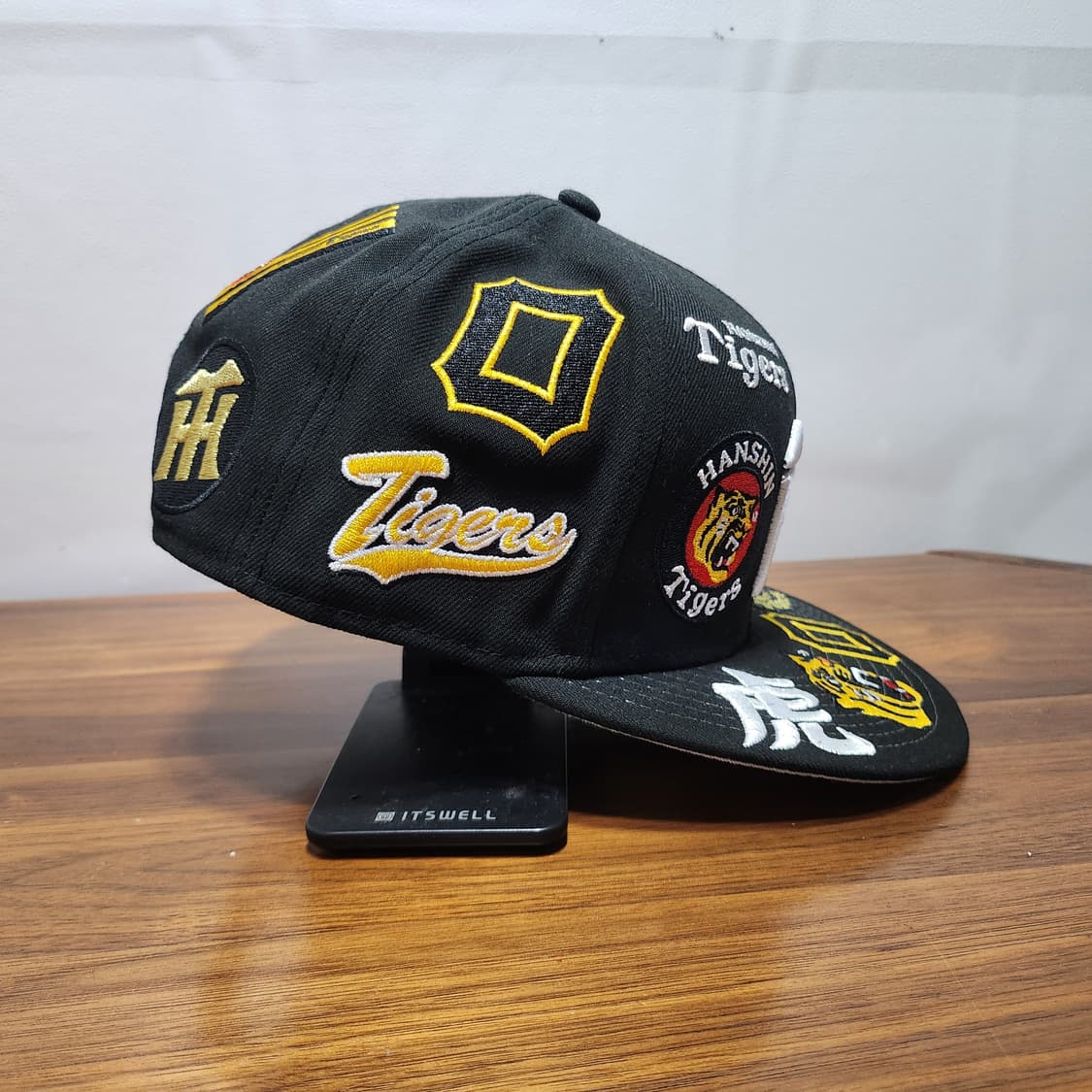 한신 타이거즈 로고 스냅백 (한정판 정품) 상품이미지4