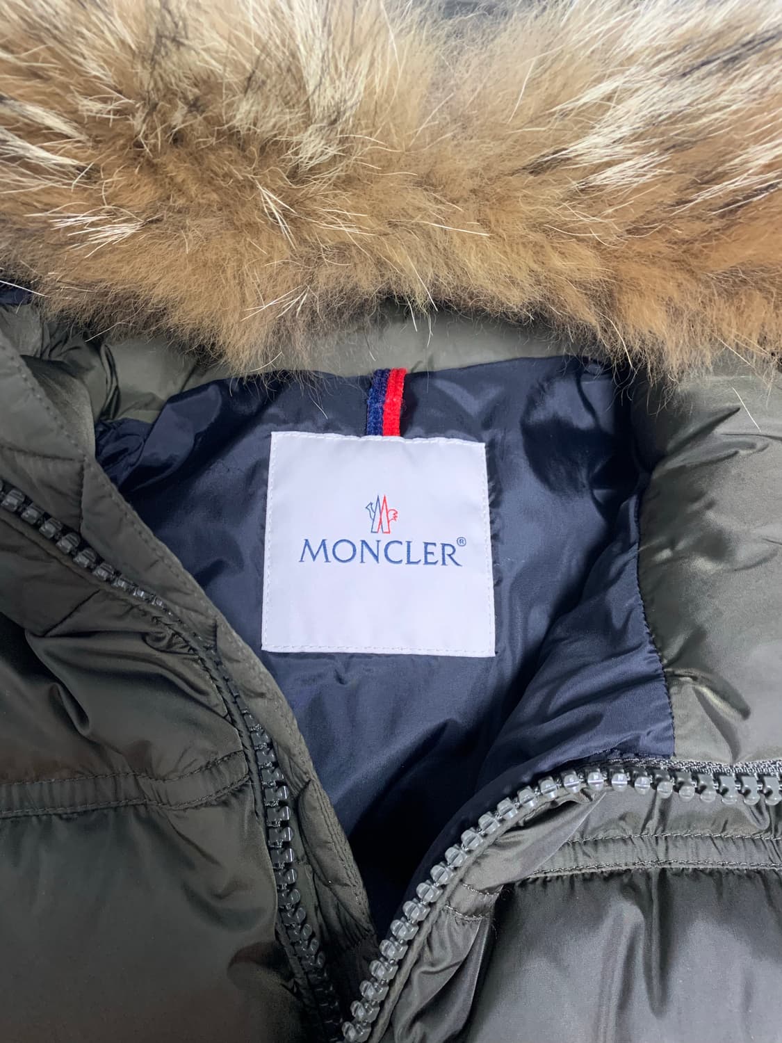 몽클레어 마르크 2사이즈 상품이미지2