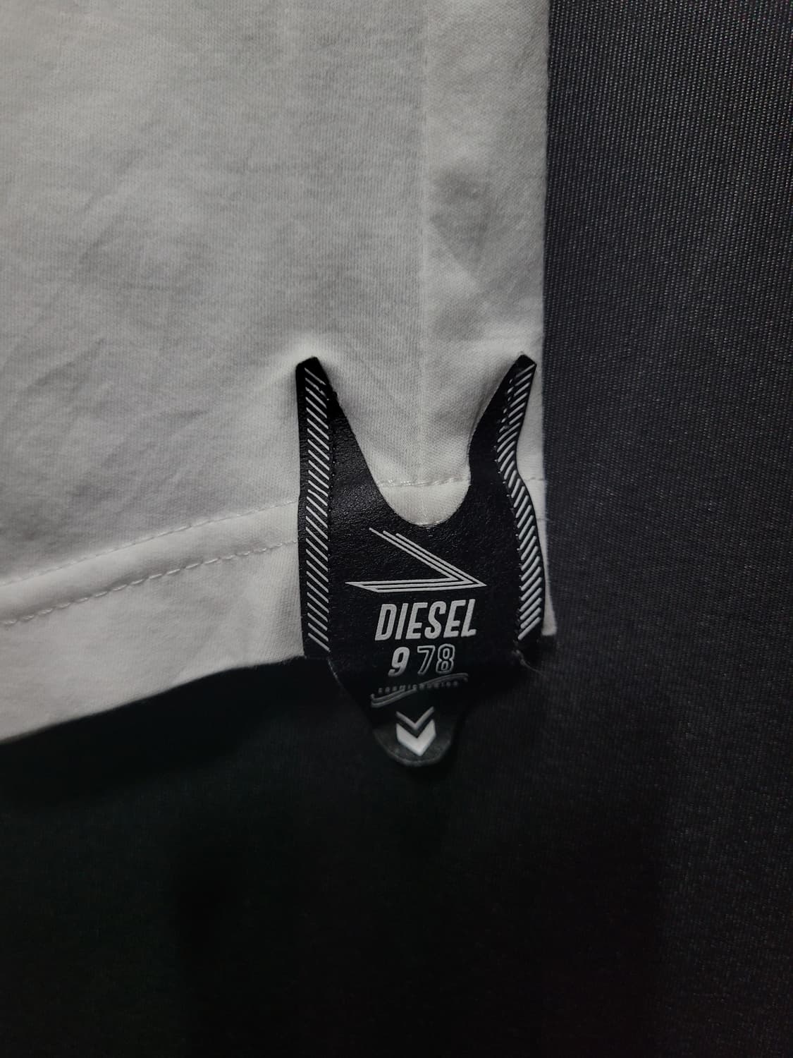 DIESEL 디젤 자수로고 슬리브리스 원피스 상품이미지6