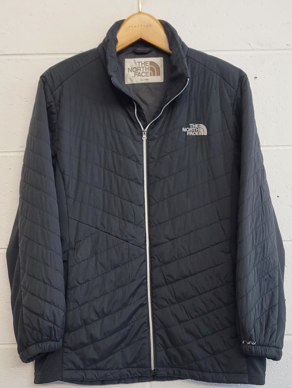 노스페이스 화이트라벨(여성용) V-모션 풀집업 바람막이 자켓(점퍼) 상품이미지2