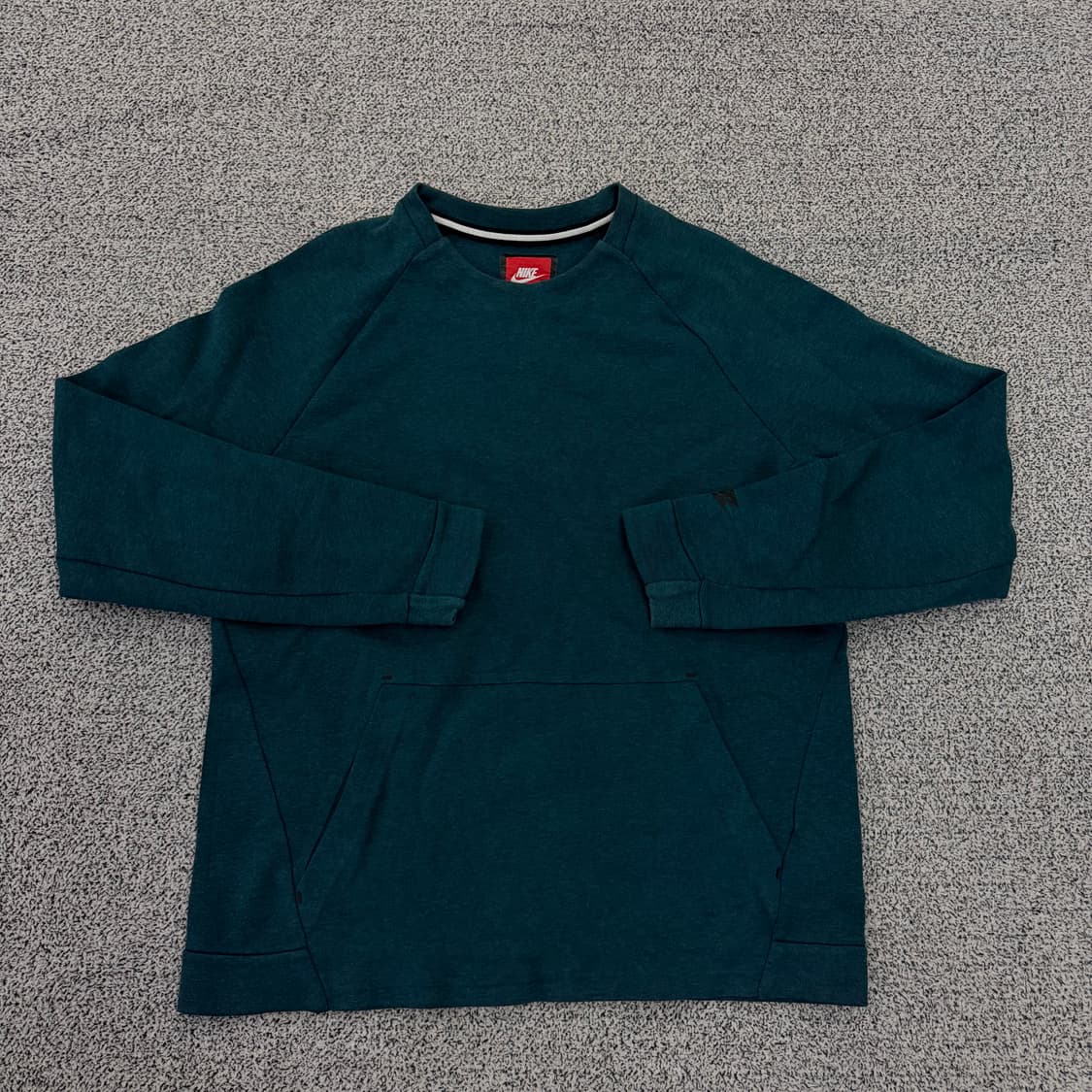 L 나이키 테크팩 맨투맨 0130H1 상품이미지1