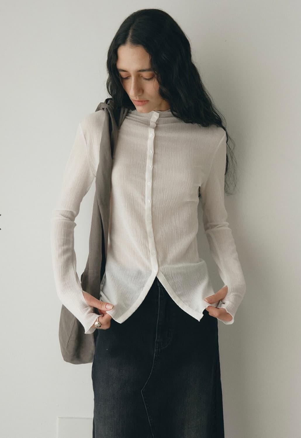 lowtide / PLEATS HALF NECK BUTTON TOP/ 상품이미지1