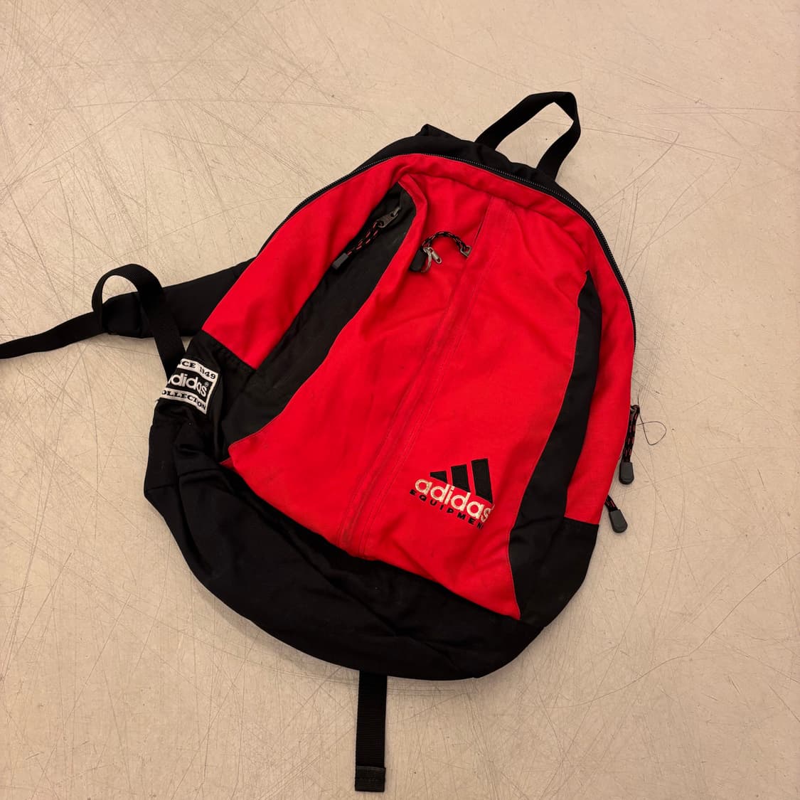 아디다스 이큅먼트 배색 백팩 상품이미지1
