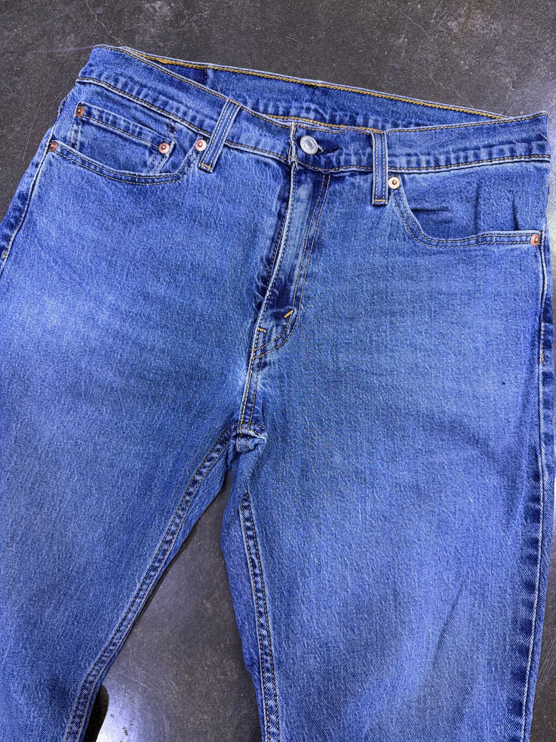 리바이스 511 슬림핏 레트로 스톤워싱 데님팬츠 32 상품이미지3