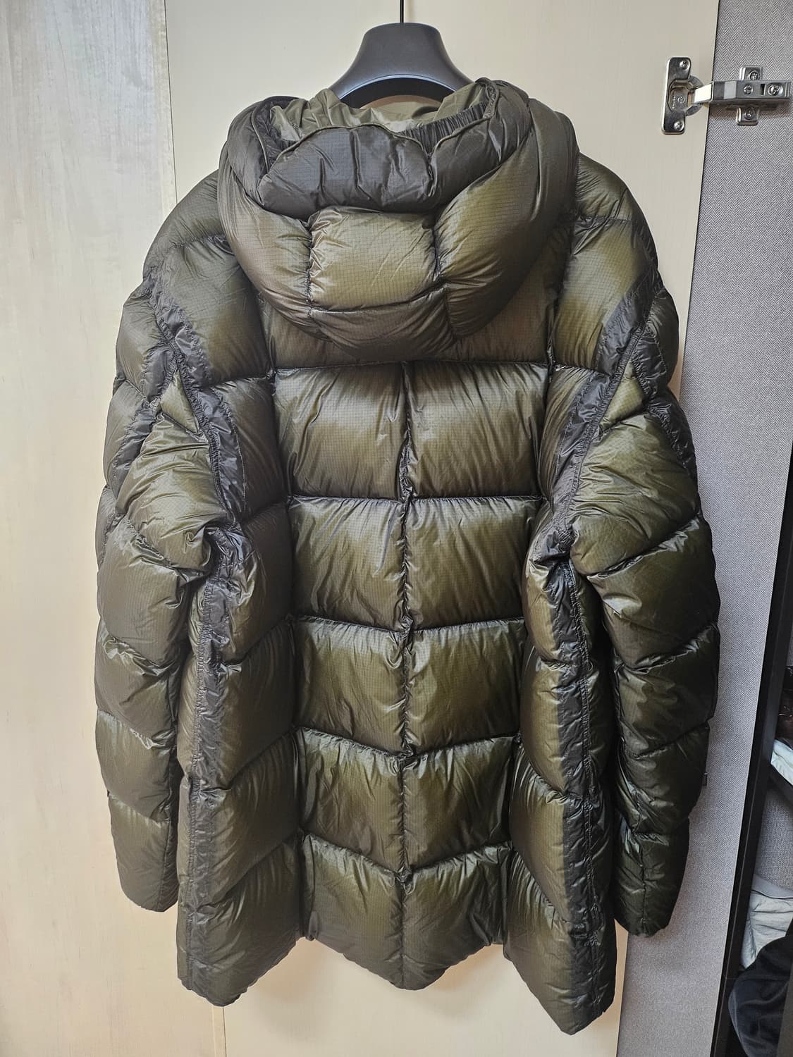 CP컴퍼니 디디쉘 롱 후드 다운 패딩 XXL 상품이미지3