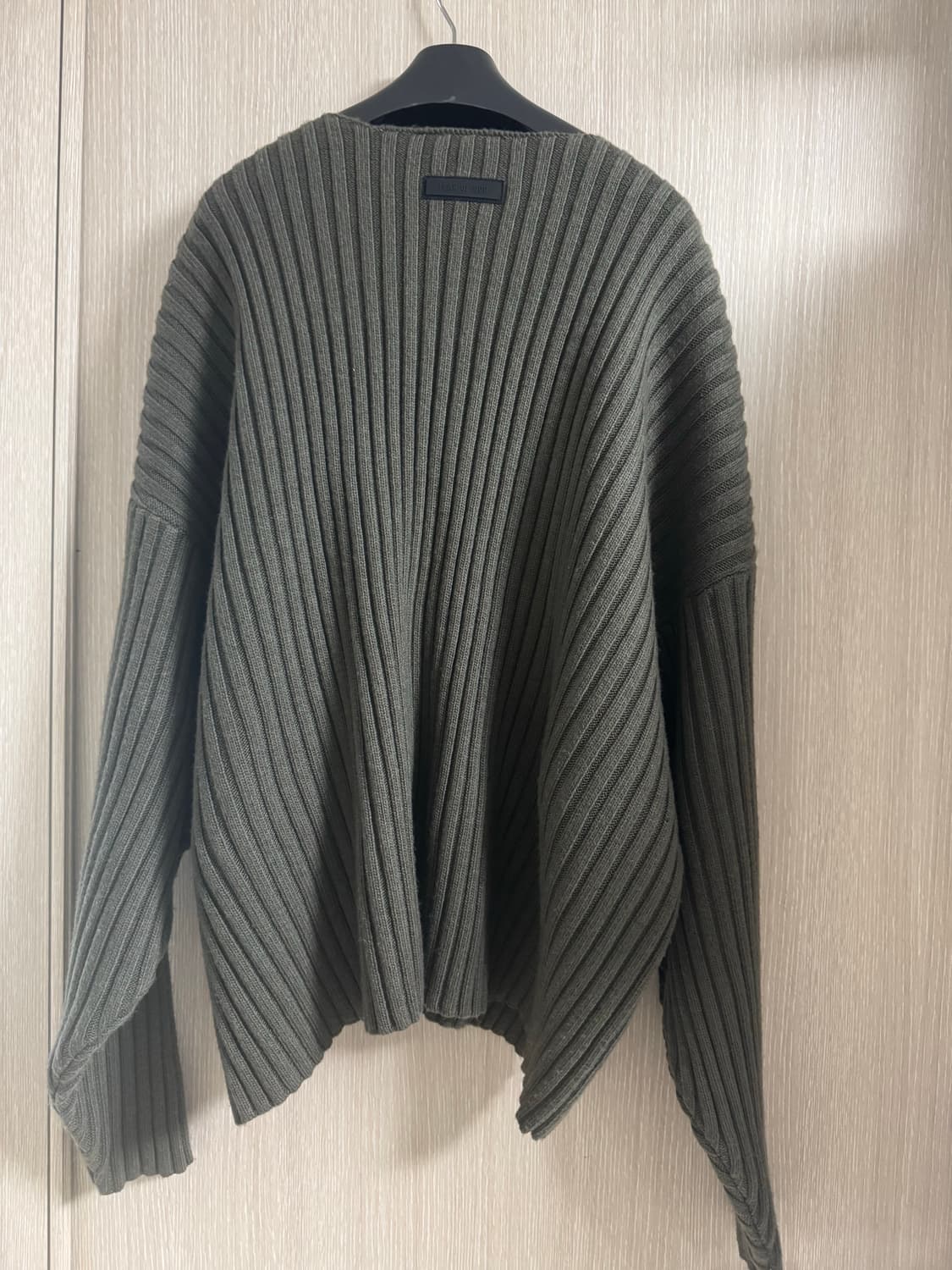 [새상품] 피어오브갓 에센셜 로우 넥 스웨터 잉크 L 상품이미지3