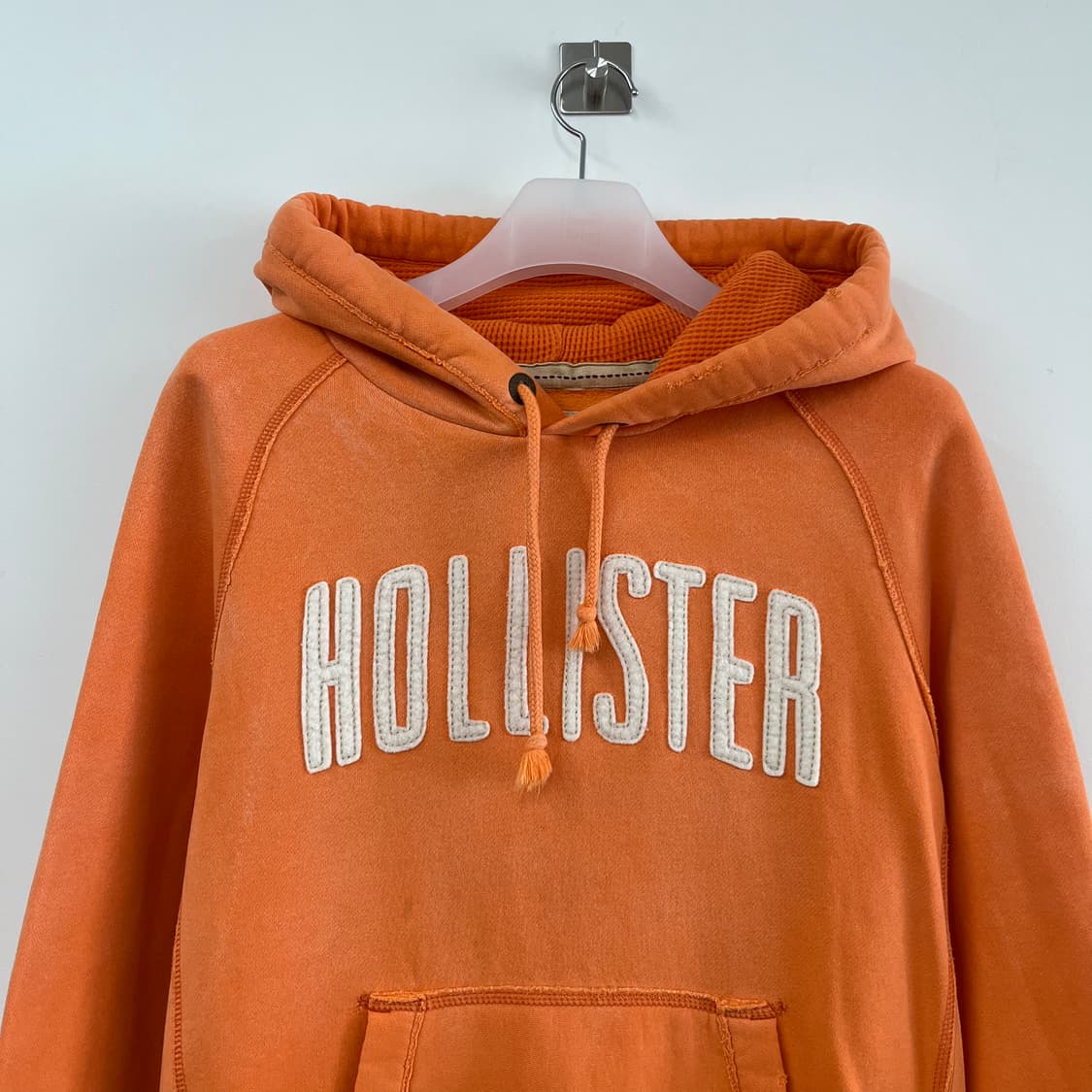 홀리스터 자수로고 오렌지 후드티 상품이미지4