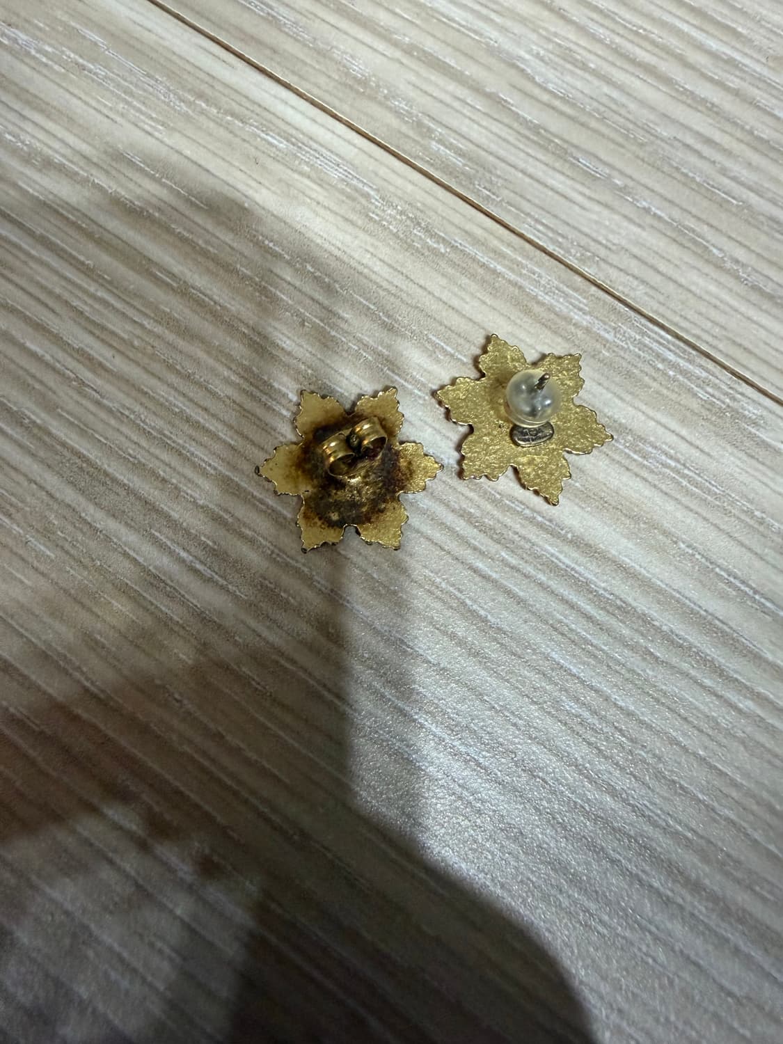 샤넬 눈꽃 피어싱 귀걸이 상품이미지2