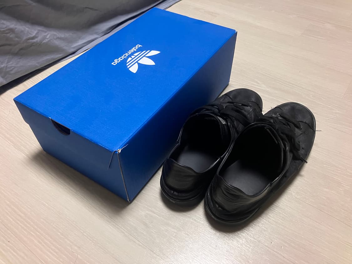 [44] 발렌시아가 아디다스 스탠스미스 원아웃 블랙 상품이미지2