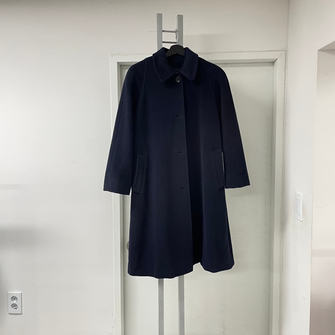 비엘라 네이비 코트 40(W) 상품이미지1