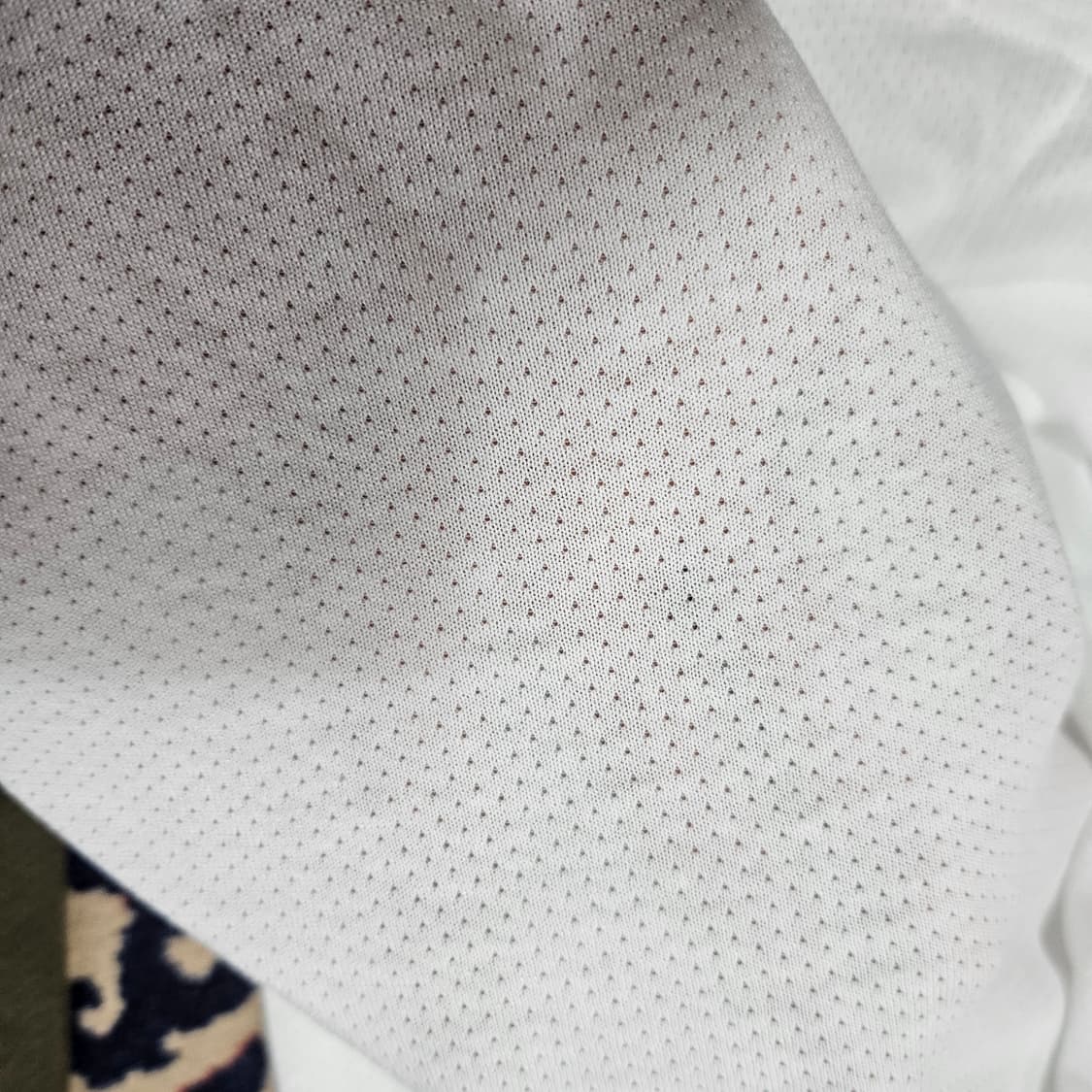  (새상품)푸마(Puma) 브이넥 스몰로고 기능성 브이넥 반팔티셔츠 상품이미지5