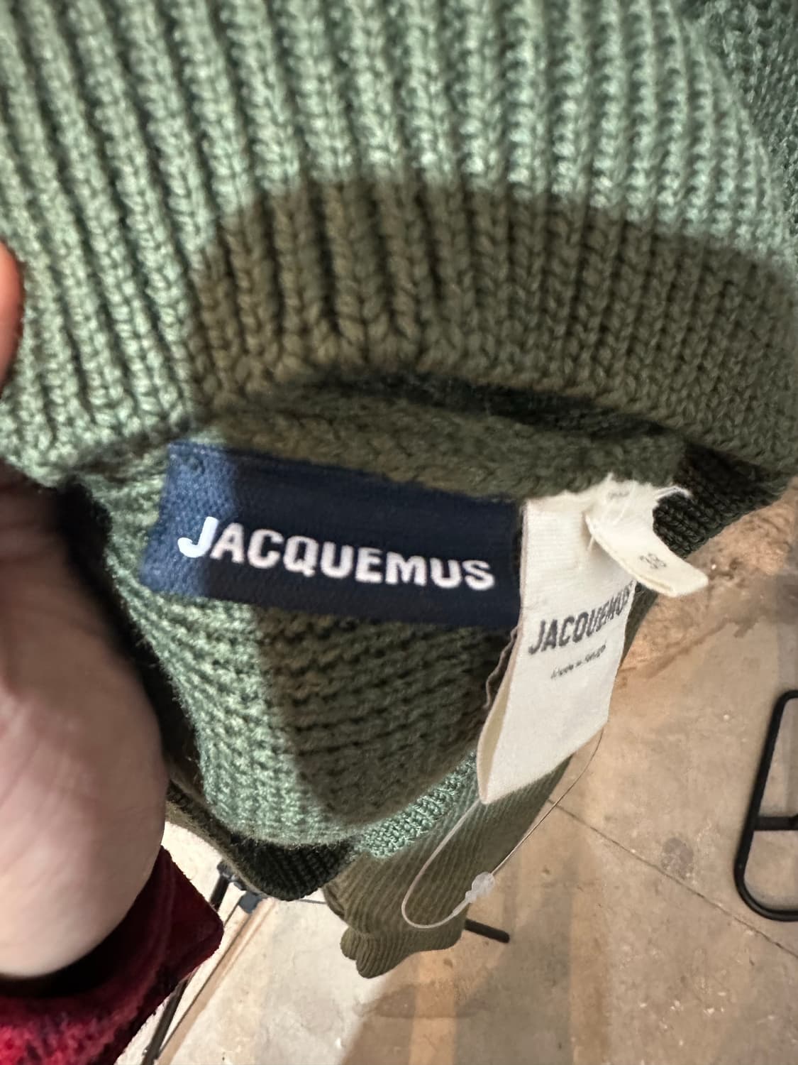 자크뮈스 라 마이유 리소울 더블 칼라 스웨터 카키 상품이미지6