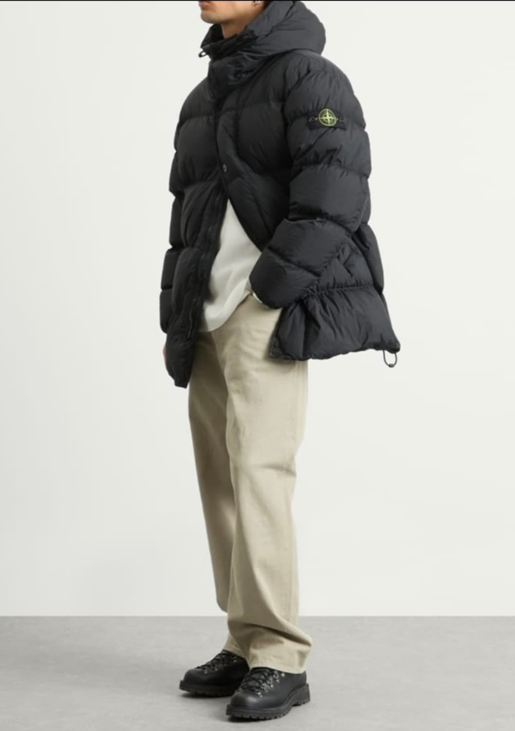 [XXL] 스톤아일랜드 25fw 크링클랩스 패딩 블랙 상품이미지1