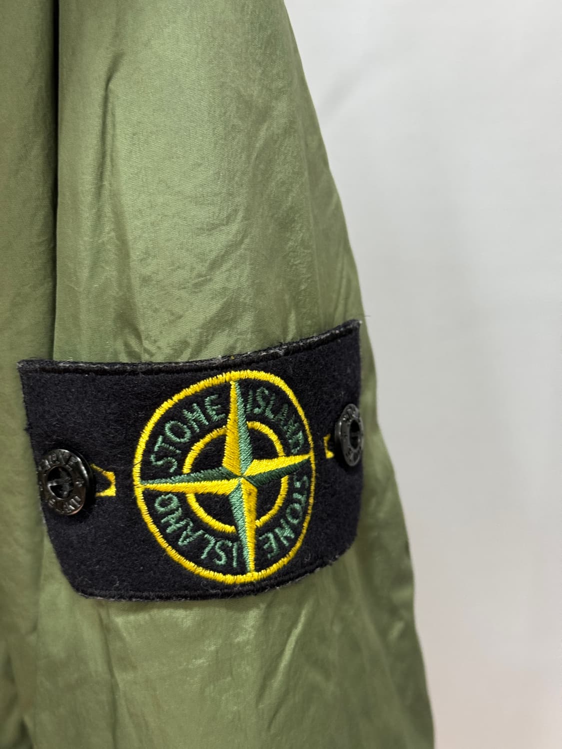 백화점판 스톤아일랜드 크링클랩스 봄버 자켓 S  상품이미지2