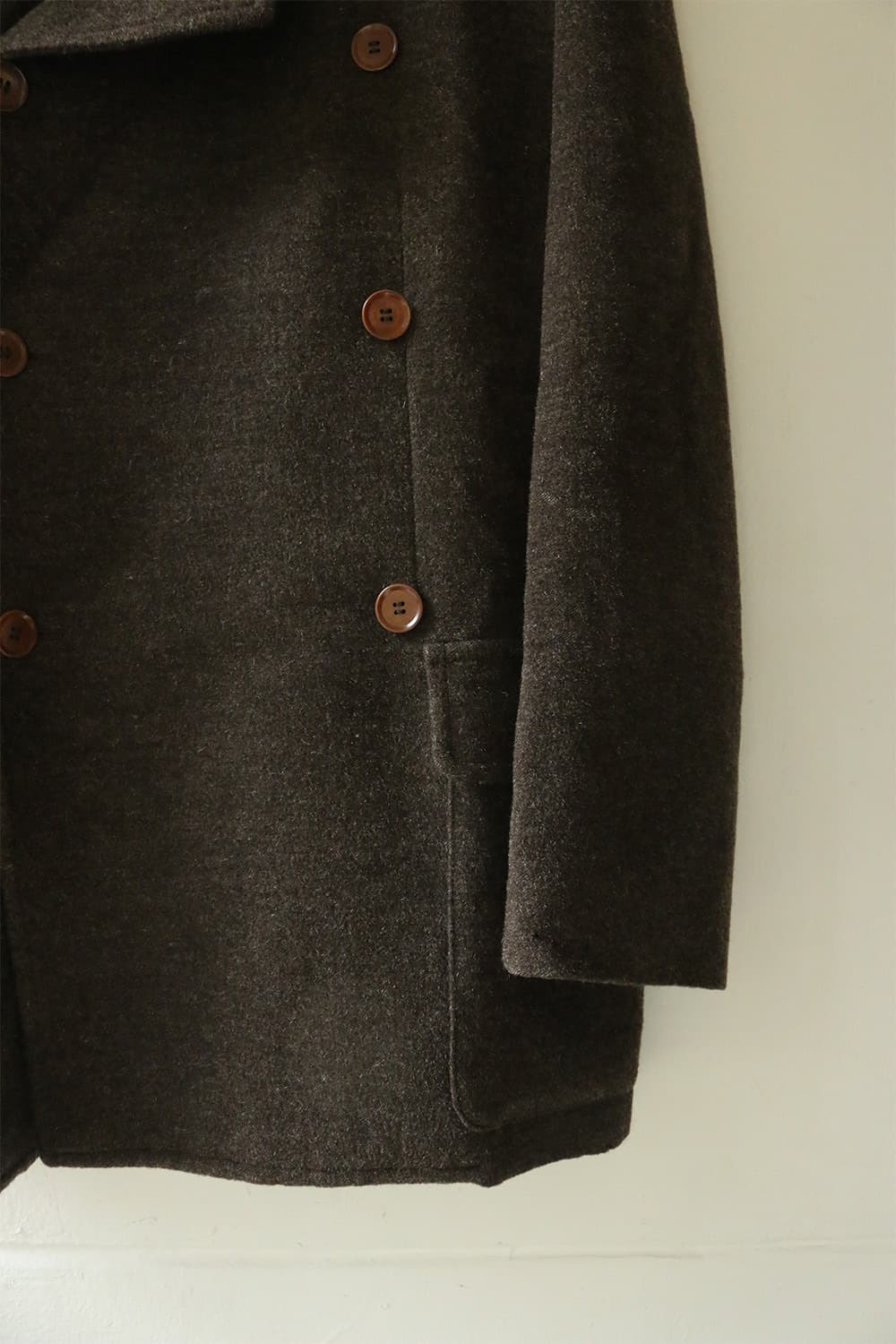  캐서린 햄넷 더블브레스티드 울 피 코트  상품이미지7