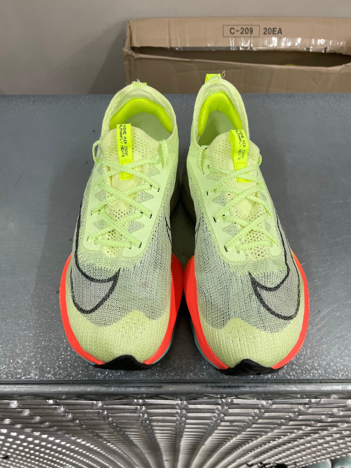 나이키 에어 줌 알파플라이 넥스트 275 상품이미지5