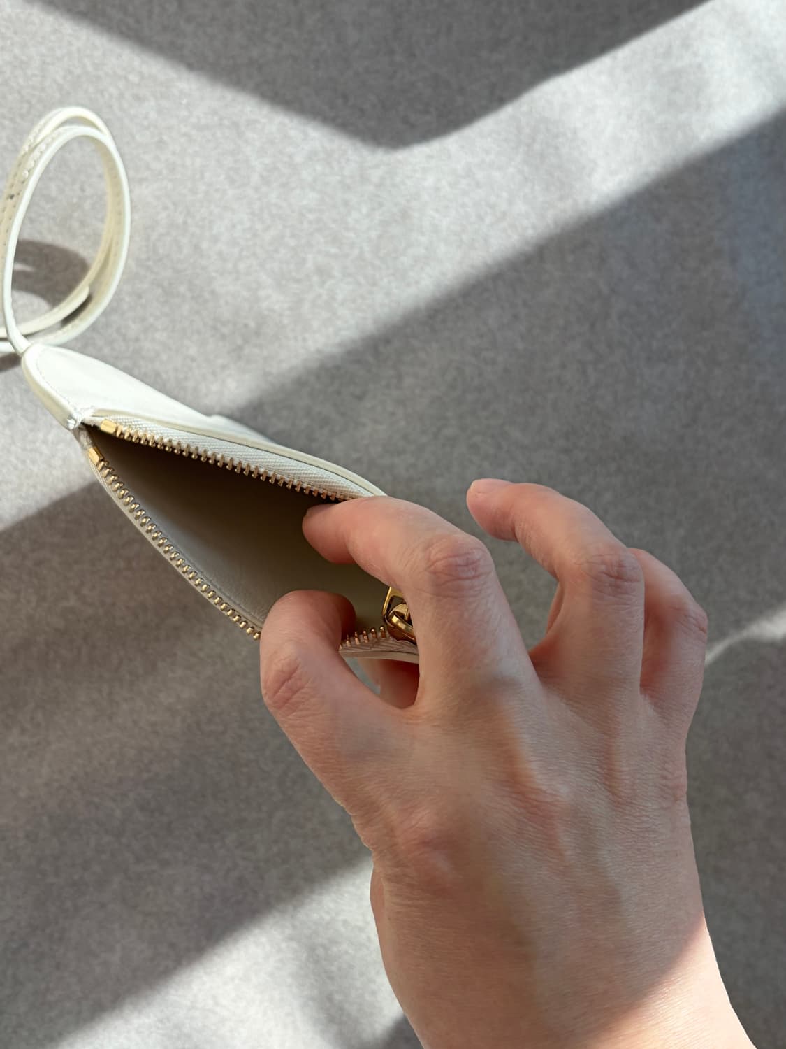 질샌더 하트 레더 파우치 화이트 상품이미지5