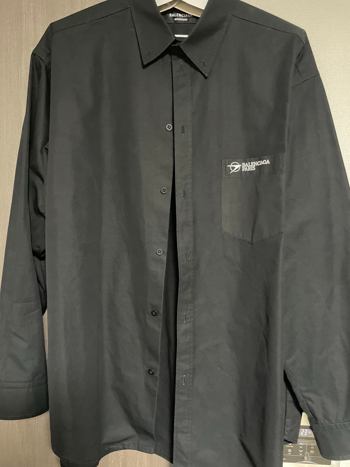 발렌시아가 남성 블랙셔츠 상품이미지1