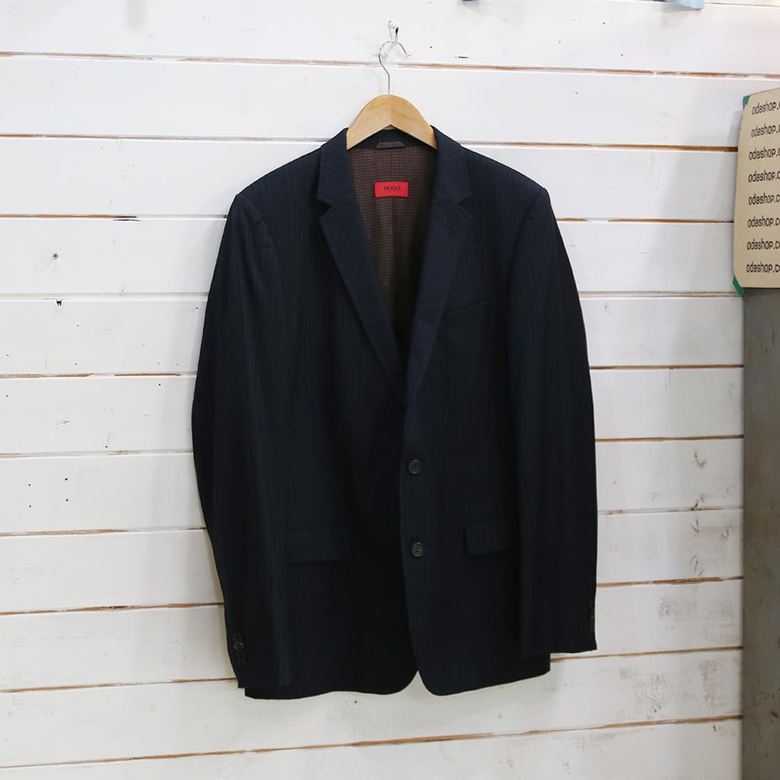 (착용컷) HUGO BOSS 스트라이프 블레이져 (남성용 105) 상품이미지1