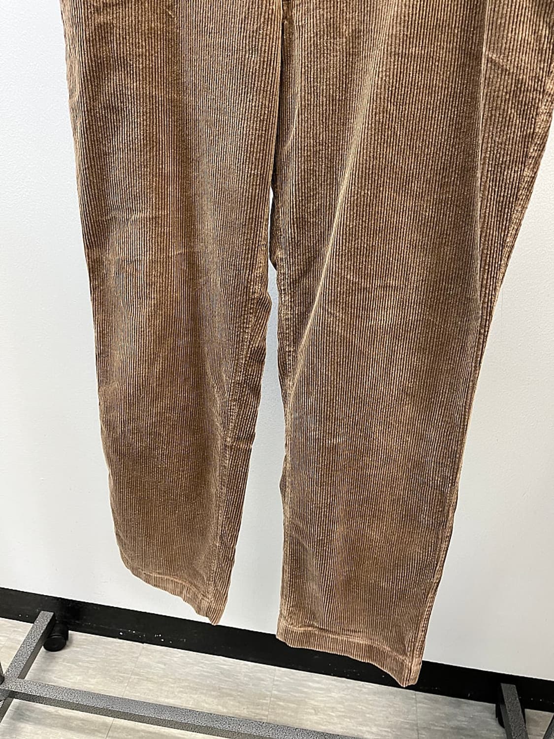 36-37) 헤지스 24fw 코듀로이 팬츠  상품이미지2