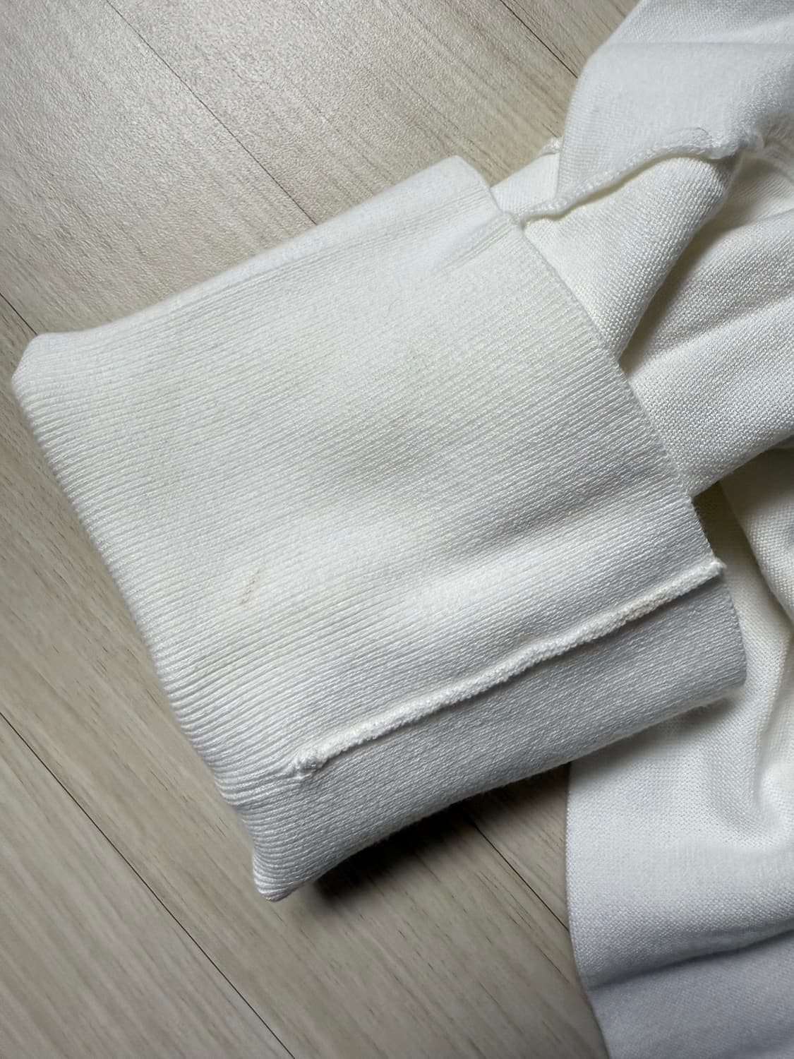 H&M 슬림핏 목폴라 니트 화이트 상품이미지4