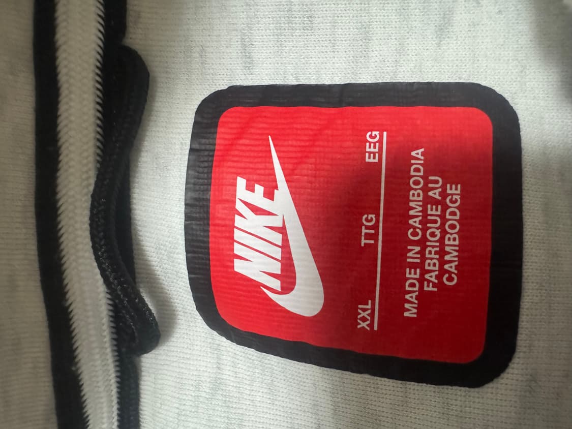 나이키 흰색 테크팩 2XL 싸게 팝니다 상품이미지2