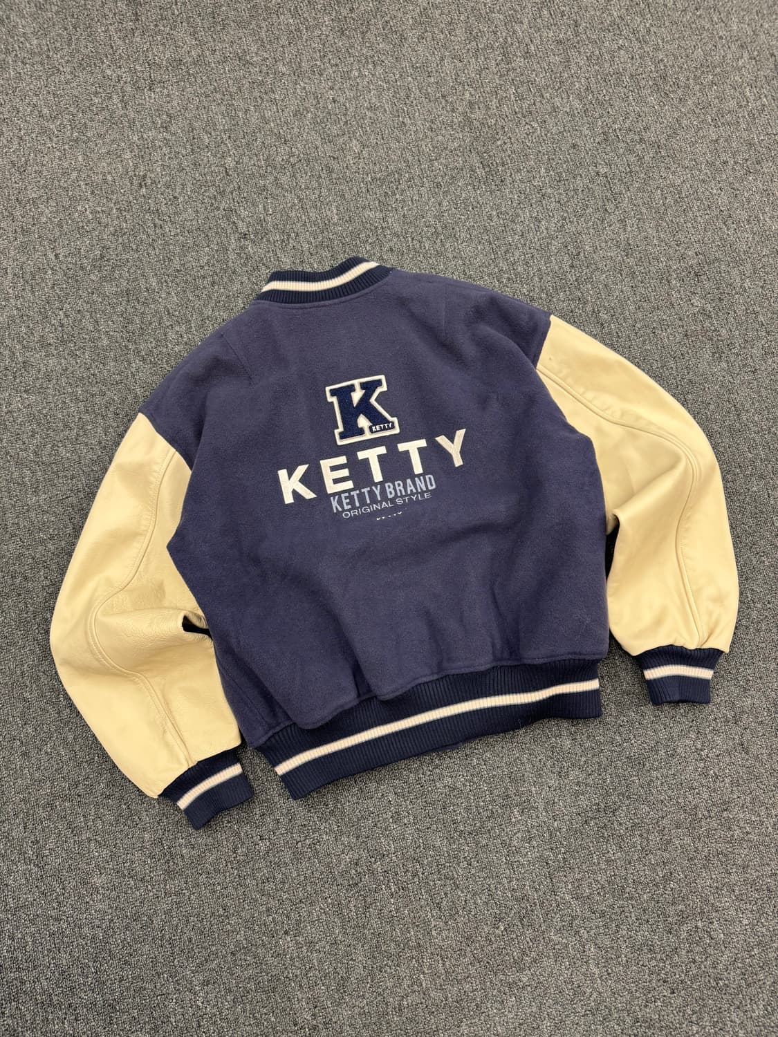 M)KETTY 빈티지 레더 바시티자켓 상품이미지3