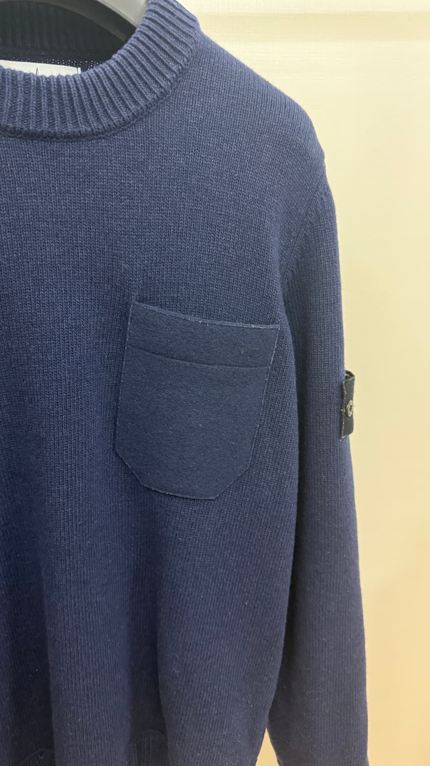 (M/100) 스톤아일랜드 울 포켓 니트 네이비 상품이미지4