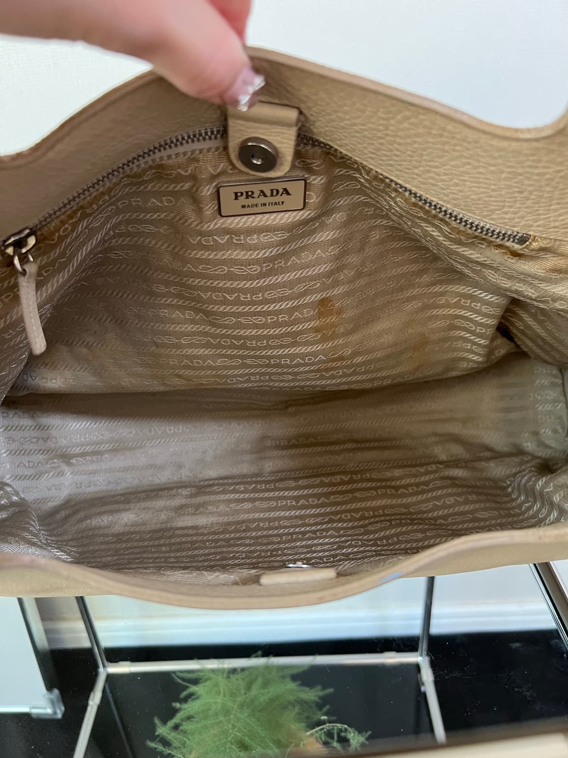 프라다 SS03 비텔로 다이노 메탈 바 토트백 상품이미지8